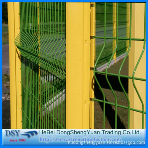 China hardened bottom price welded wire fence mesh Welded wire mesh panel/PVC coated weled wire mesh
